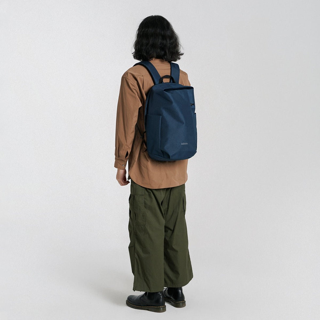 SIMO - All Day Backpack - HELLOLULU LIVING SOLUTIONS. Shades Navy