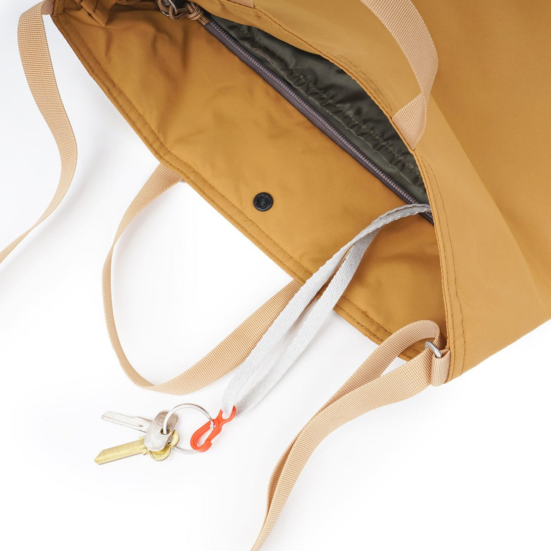 COLLIN - 2 Sided Shoulder Bag (M) - HELLOLULU LIVING SOLUTIONS. Toffee